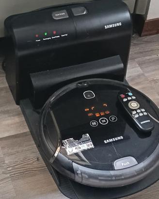 Robot aspirapolvere