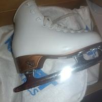 Pattini ghiaccio pattinaggio 