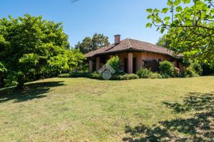 CASA INDIPENDENTE A REVIGLIASCO D'ASTI