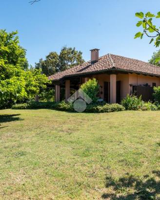 CASA INDIPENDENTE A REVIGLIASCO D'ASTI