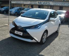 Toyota Aygo 1.0 VVT-i 69 CV 5 porte x-play automti