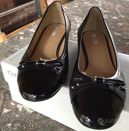 Paperine GEOX di vernice nera