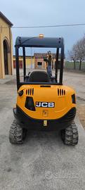Miniescavatore JCB 8026 cts anno 2015 ore 3700