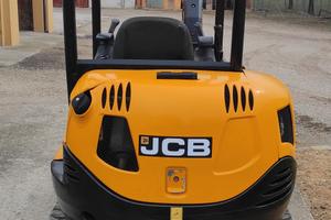 Miniescavatore JCB 8026 cts anno 2015 ore 3700