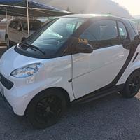 Smart ForTwo 1000 45 kW MHD coupé pure
