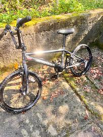Bici  diamondback viperx