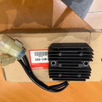 Regolatore di tensione, Africa Twin 750