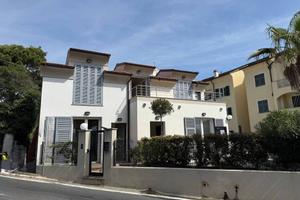 Appartamento di 75 m² con 2 locali e box auto a Lo