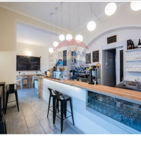 Attrezzatura, arredamento bar/ristorante in blocco