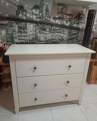 Cassettiera in legno 