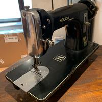 Macchina da cucire Necchi Esperia
