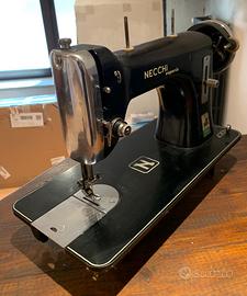 Macchina da cucire Necchi Esperia