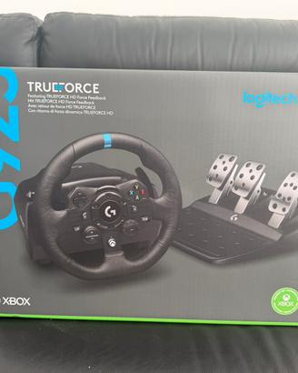 set per console Logitech G923 TRUEFORCE,