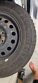 gomme invernali con cerchi misura 195/65 R 15 