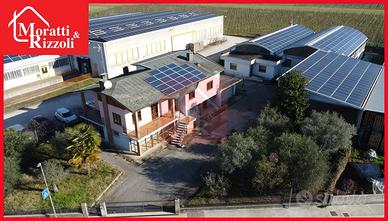 CASA con CAPANNONE a Corno di Rosazzo