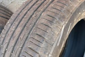 Gomme auto estive 195/55 R16