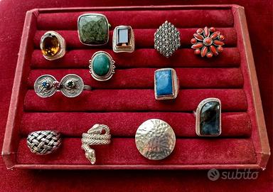 Anelli in argento e pietre dure e preziose