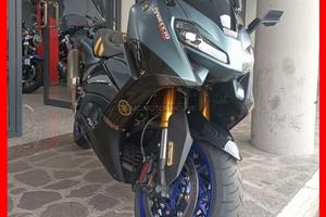 Yamaha tmax 560 +promo passaggio incluso+permute