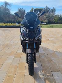 Aprilia SR gt 125