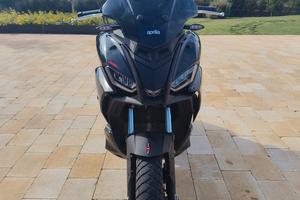 Aprilia SR gt 125