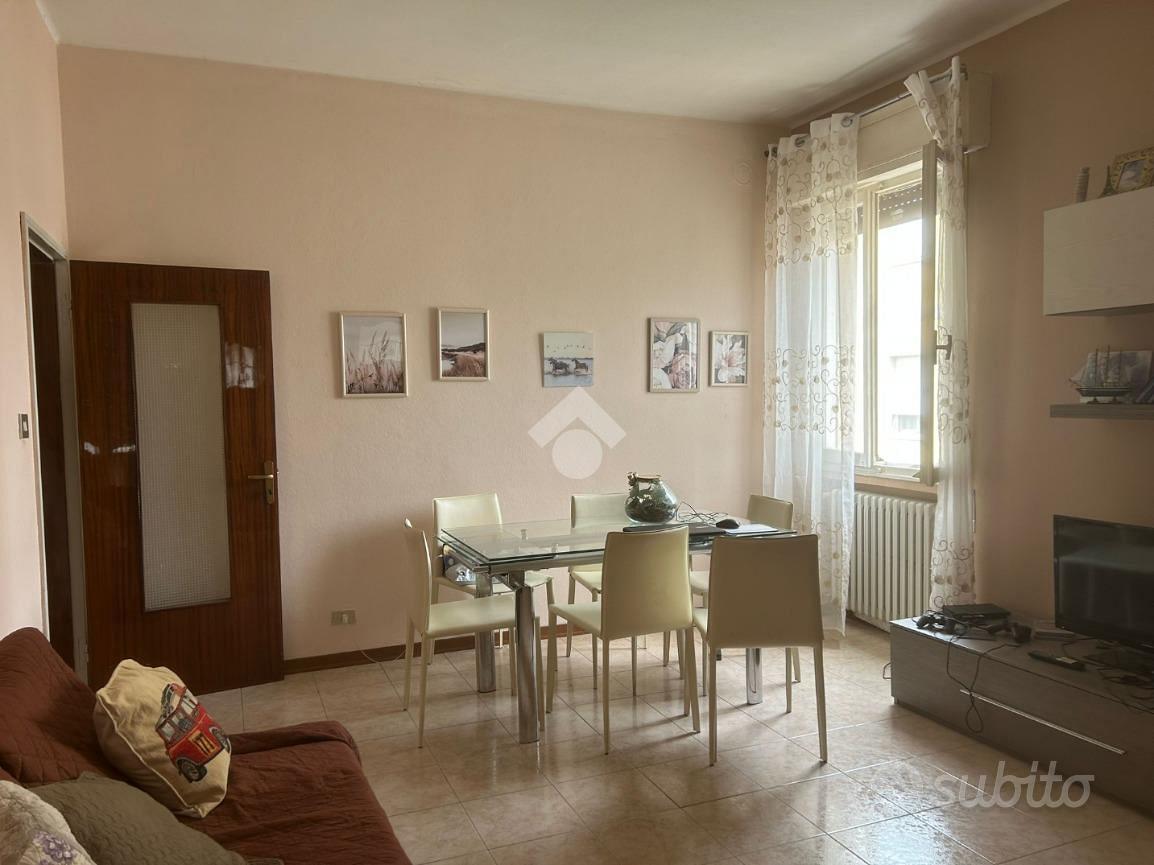 BIFAMILIARE A REGGIO NELL'EMILIA - Altro