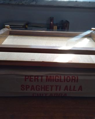 Taglia pasta chitarra