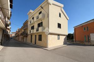 3 LOCALI A SAN GIOVANNI ROTONDO