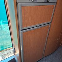 Frigorifero trivalente dometic rm7605