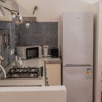 Cucina angolare bianca – completa di elettrodomest