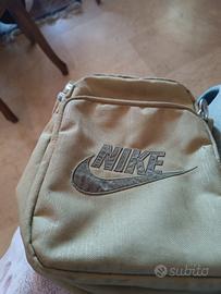 Borsello Nike