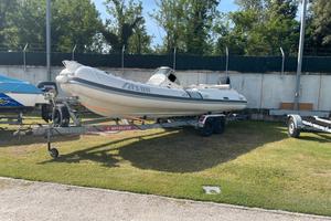 ALSON 660 con MERCURY 200 OPTIMAX