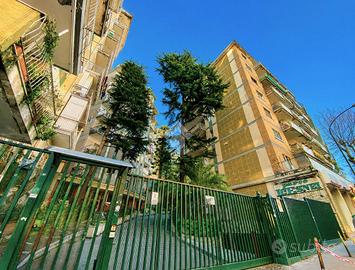 3 LOCALI A NAPOLI