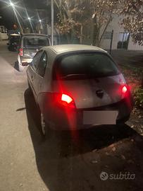 Ford ka 2003 benzina
