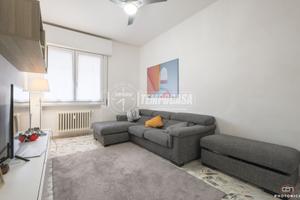 AMPIO QUADRILOCALE LUMINOSO CON BALCONE