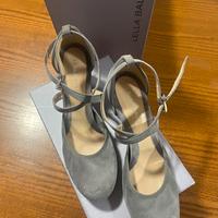 Decollette chiusura incrociata col grigio perla