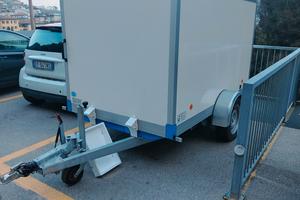 Carrello auto cassone chiuso Barthau 