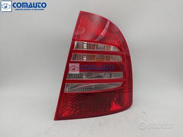 Fanale post dx SKODA SUPERB I (3U4) '01