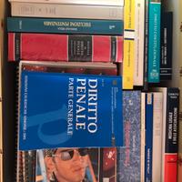 Libri Testi universitari giurisprudenza