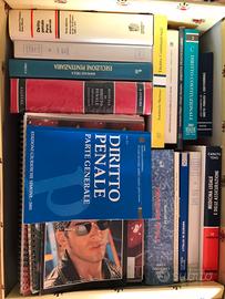 Libri Testi universitari giurisprudenza