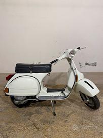 Vespa P 200 e