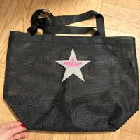 Borsa in rete nera con stella Pin-Up Stars