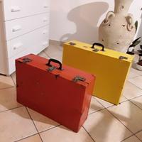 2 valigie in metallo anni '50 colorate originali 