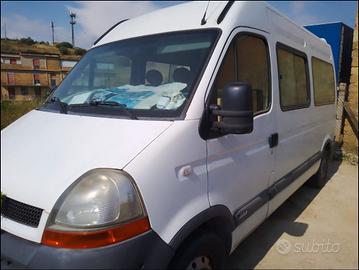 Renault Trafic 2.0 dCi 9 Posti