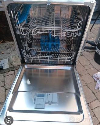 Lavastoviglie Indesit  11Lt . Di seconda mano 