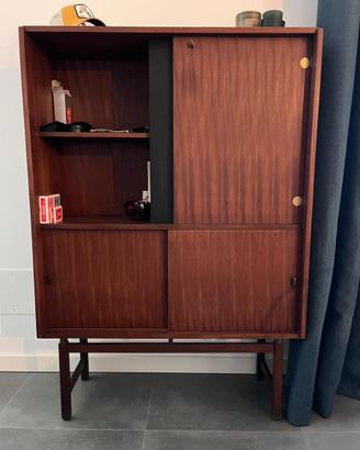 Mobile scandinavo