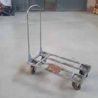 Carrello industriale con struttura rinforzata