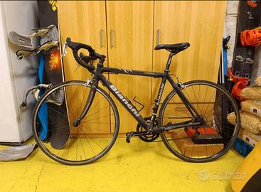 Bici da strada Bianchi Carbon Technology