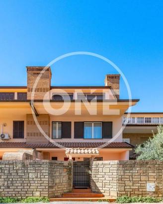 Villa di 220 m² con 4 locali e box auto doppio a P
