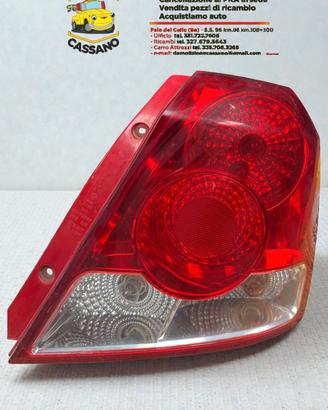 FARO POSTERIORE DESTRO DAEWOO KALOS ANNO:2006