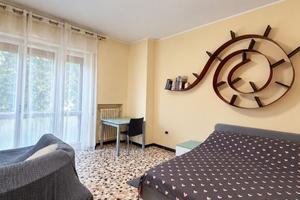 Stanza per studentesse